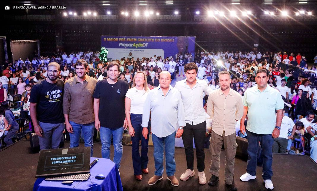 Ibaneis Rocha incentiva 2 mil estudantes em aulão final do GDF para o Enem