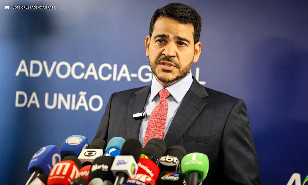 Lula indica Jorge Messias para vaga de ministro do STF