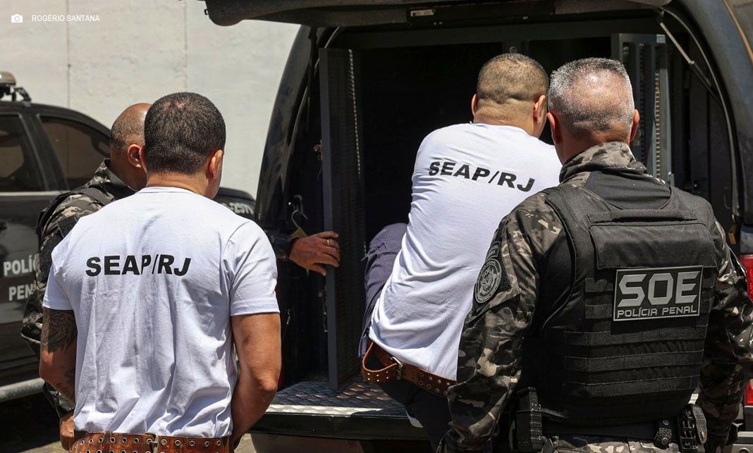 Chefes do Comando Vermelho são transferidos para presídios federais