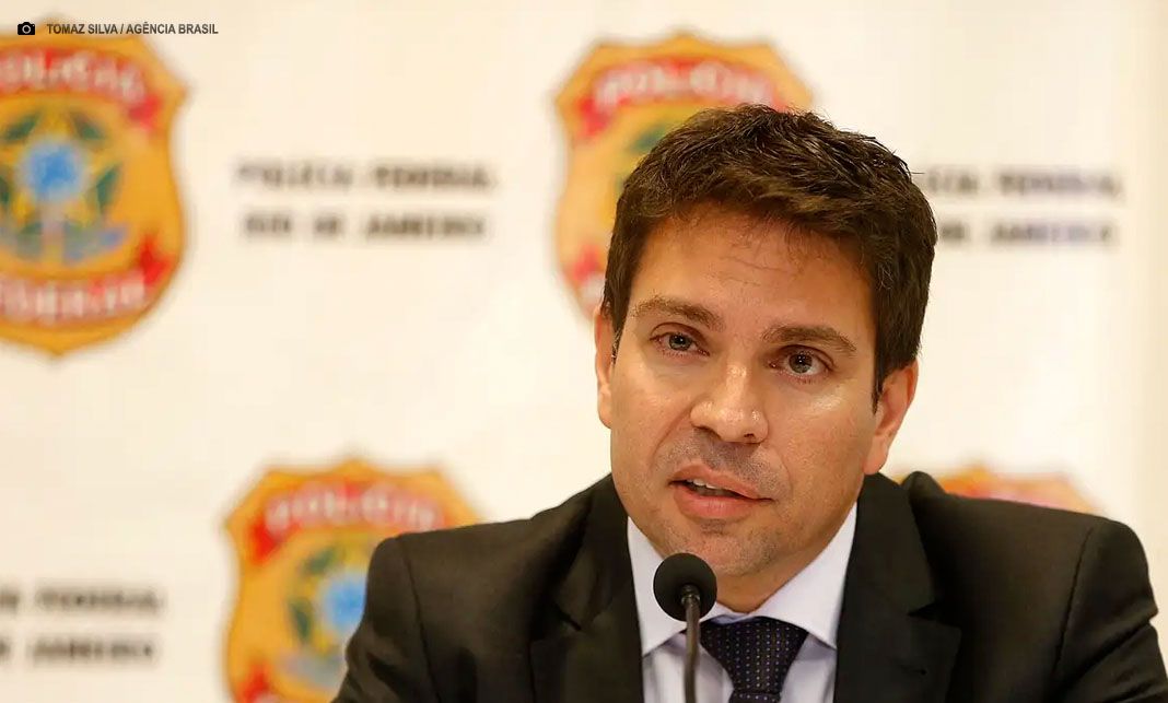 Fuga do país? Câmara afirma não ter sido notificada sobre viagem de Ramagem aos EUA