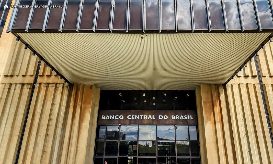 Banco Central mantém taxa de juros básicos em 15% ao ano pela quarta vez seguida