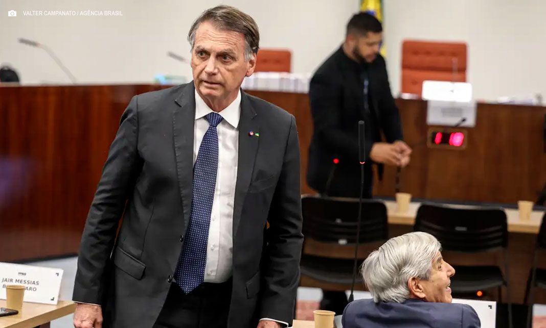 Justiça do DF atesta que Bolsonaro deve cumprir pena até novembro de 2052