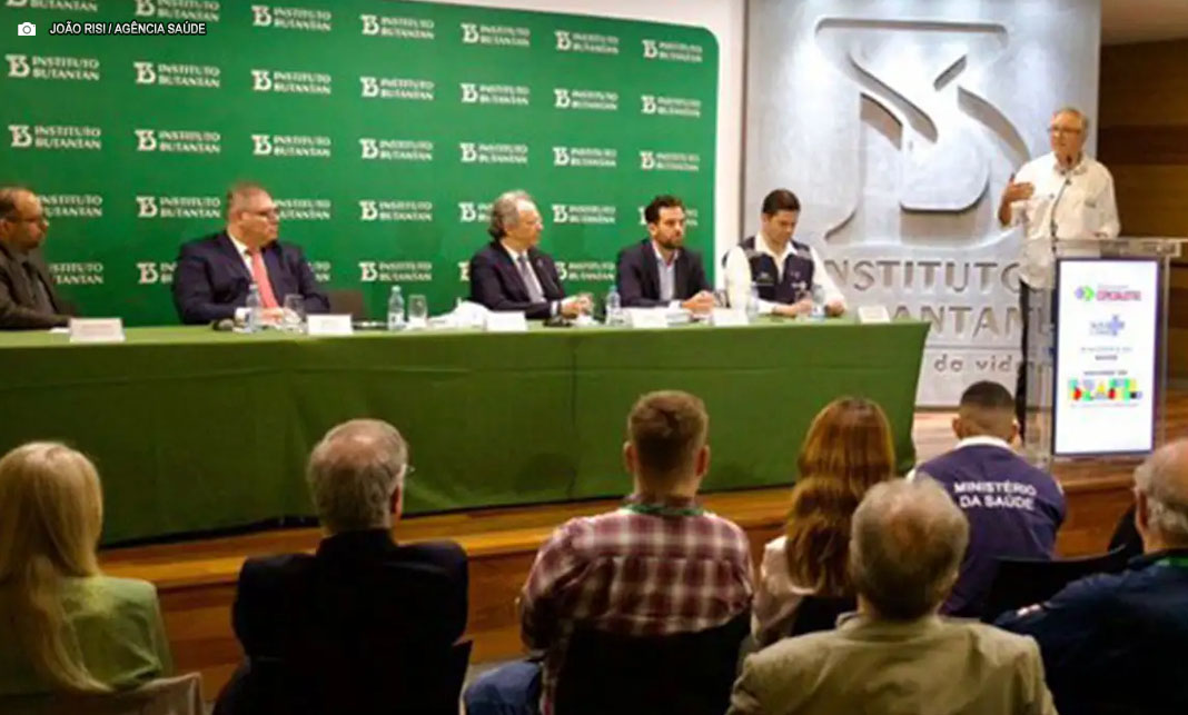 Ministério da Saúde assina contrato para compra de vacina contra dengue do Butantan