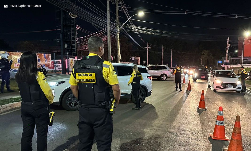 Detran flagra 35 motoristas alcoolizados em operação de fim de ano