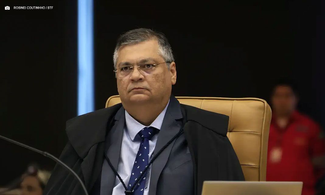 Flávio Dino ordena divulgação de CPF de quem recebe salário via emendas na saúde