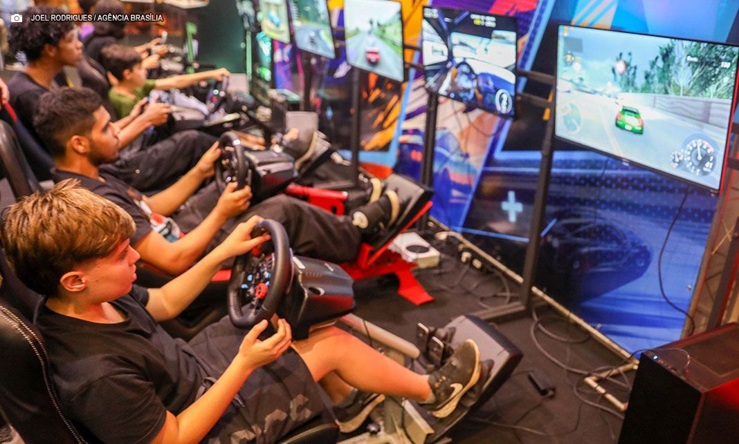 Festival em Taguatinga oferece capacitação gratuita em desenvolvimento de jogos e arenas gamers