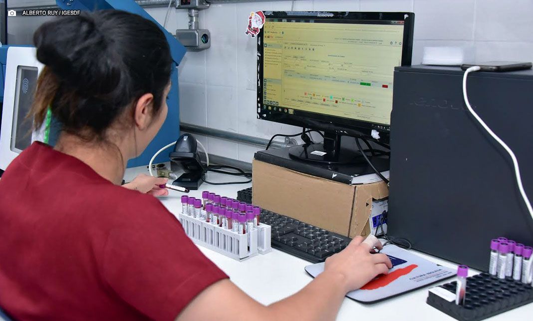 Laboratório clínico do Hospital de Base mantém nível de excelência pelo sexto ano consecutivo