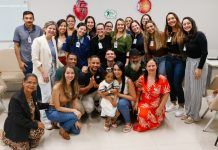 Criança que passou por transplante de medula conhece doador no HCB