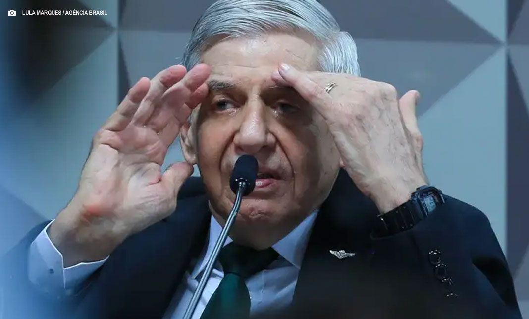 Moraes ordena perícia médica em General Heleno para avaliar pedido de prisão domiciliar