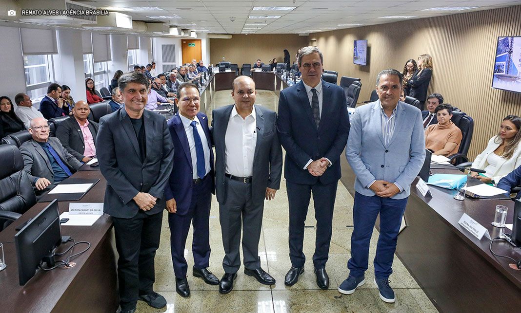 Ibaneis apresenta novo presidente do BRB ao setor produtivo na Fecomércio-DF