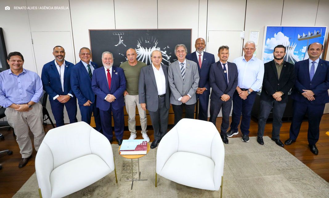 Ibaneis sanciona remissão de IPTU e isenção de ITBI para clubes e associações