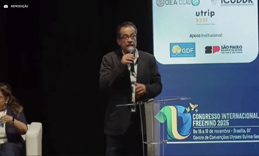 Freemind 2025: Uso desregulado de telas potencializa crise de saúde mental em jovens