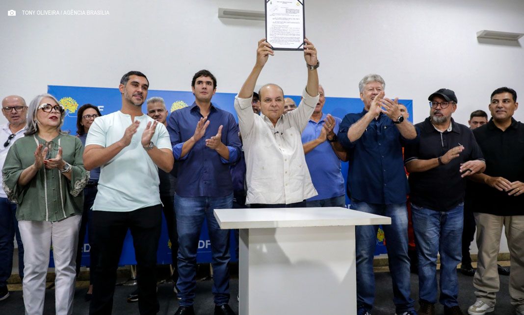 Governador Ibaneis Rocha sanciona mudanças na Lei de Uso e Ocupação do Solo em Ceilândia