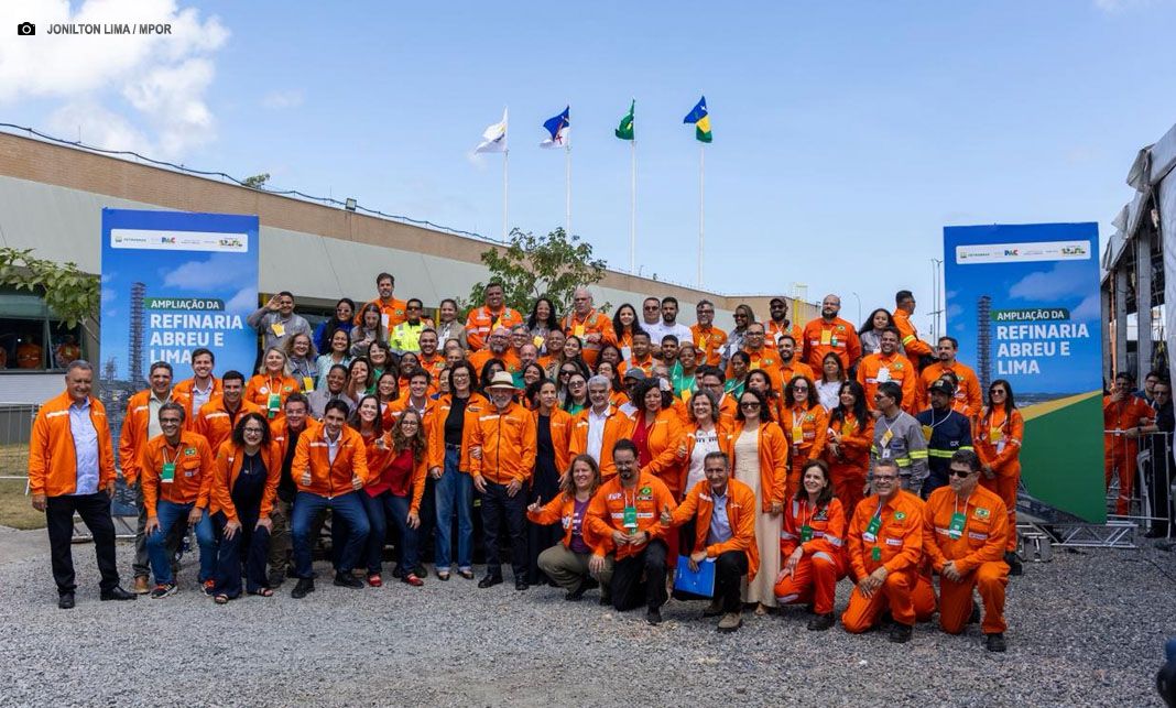 Lula anuncia expansão da Refinaria Abreu e Lima e defende soberania energética
