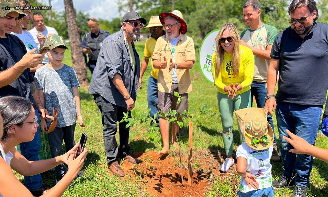Parque do Cortado recebe 15 mil mudas do Cerrado no Dia de Plantar