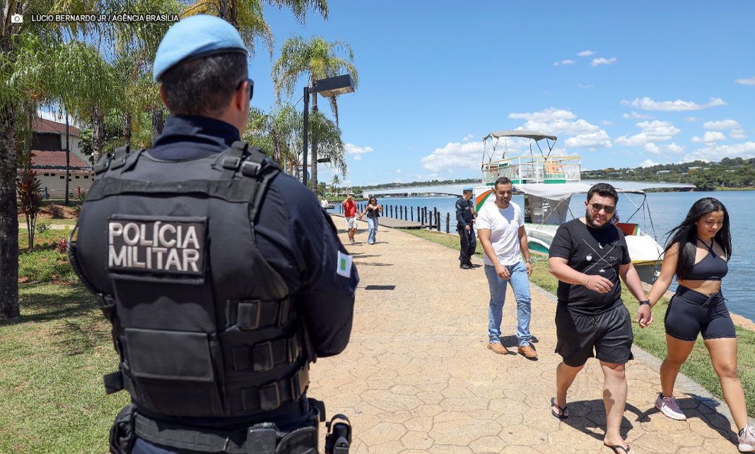 Batalhão turístico da PMDF reforça segurança com 70 agentes bilíngues
