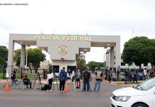 Defesa de Bolsonaro pede autorização para ultrassonografia na prisão