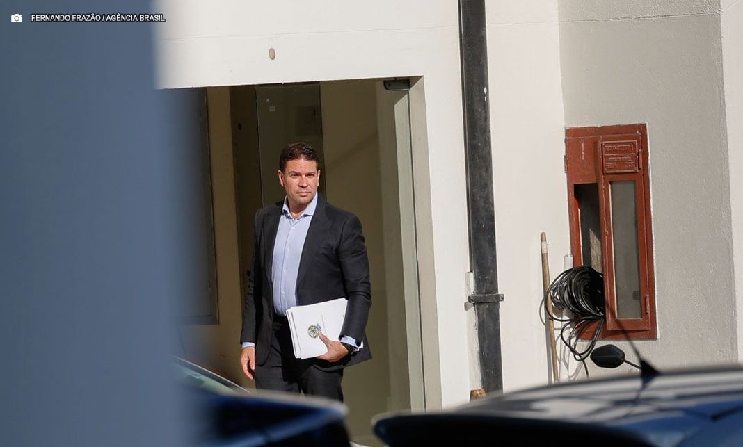 Ministério da Justiça formaliza pedido de extradição de Alexandre Ramagem ao Itamaraty