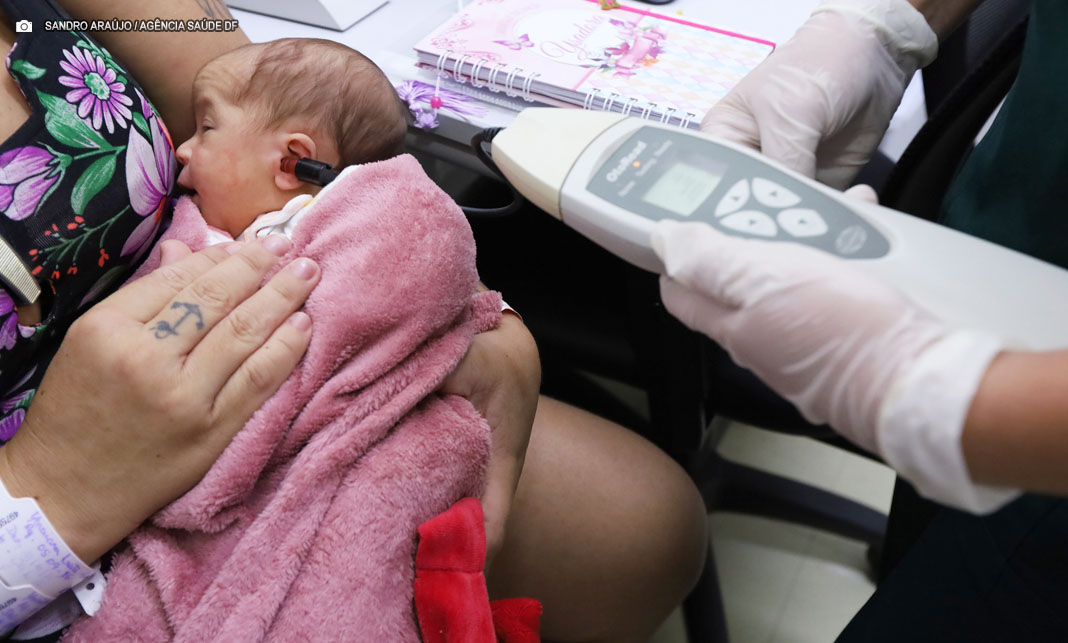 Distrito Federal lidera cobertura do teste da orelhinha no país