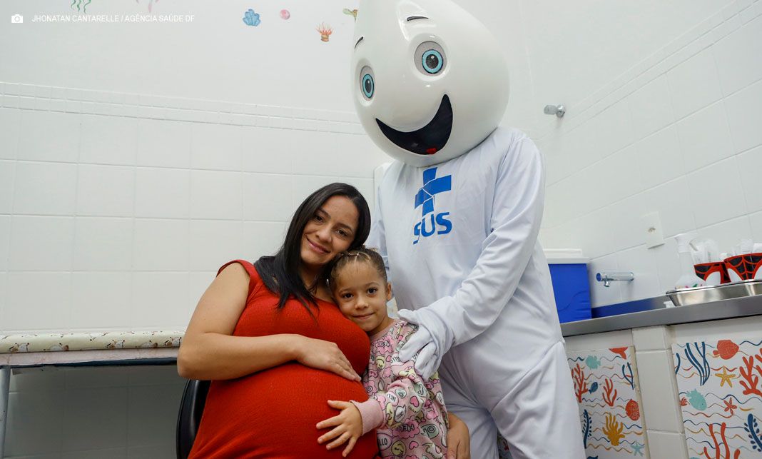 Saúde do DF disponibiliza vacina contra VSR para gestantes neste sábado (6)