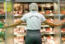 Vigilância Sanitária apreende 2,5 toneladas de alimentos impróprios para consumo em força-tarefa de Natal