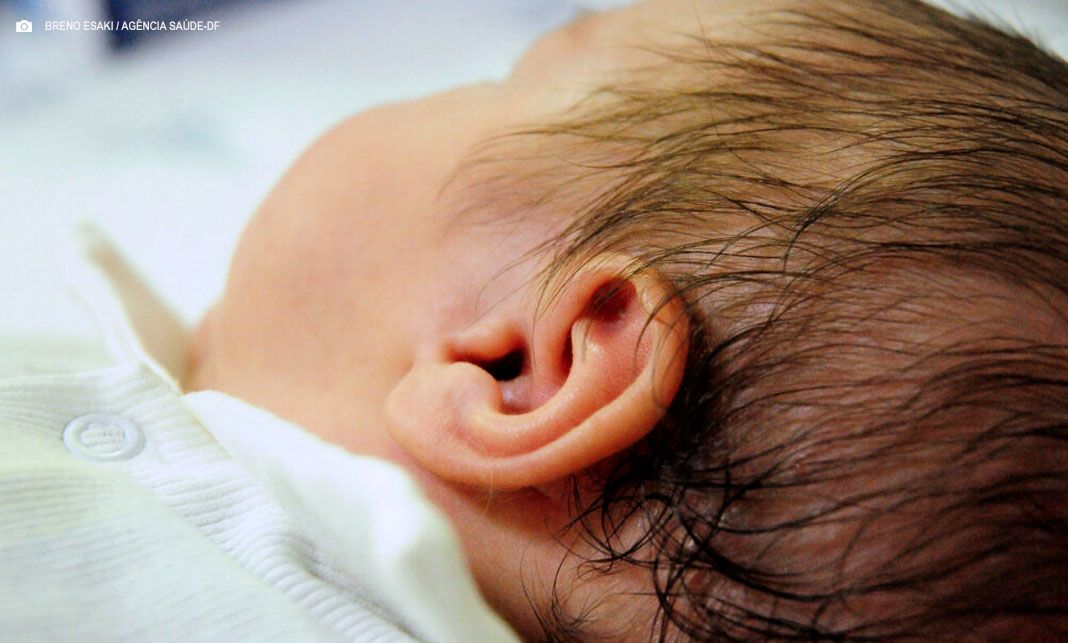 Maternidades da Secretaria de Saúde realizam teste da orelhinha em recém-nascidos