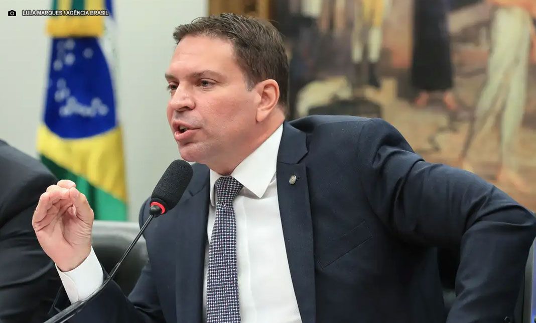 STF ouve Alexandre Ramagem, condenado prisão foragido nos EUA