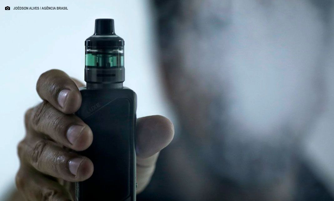 Anvisa e MPF assinam acordo para combater cigarros eletrônicos