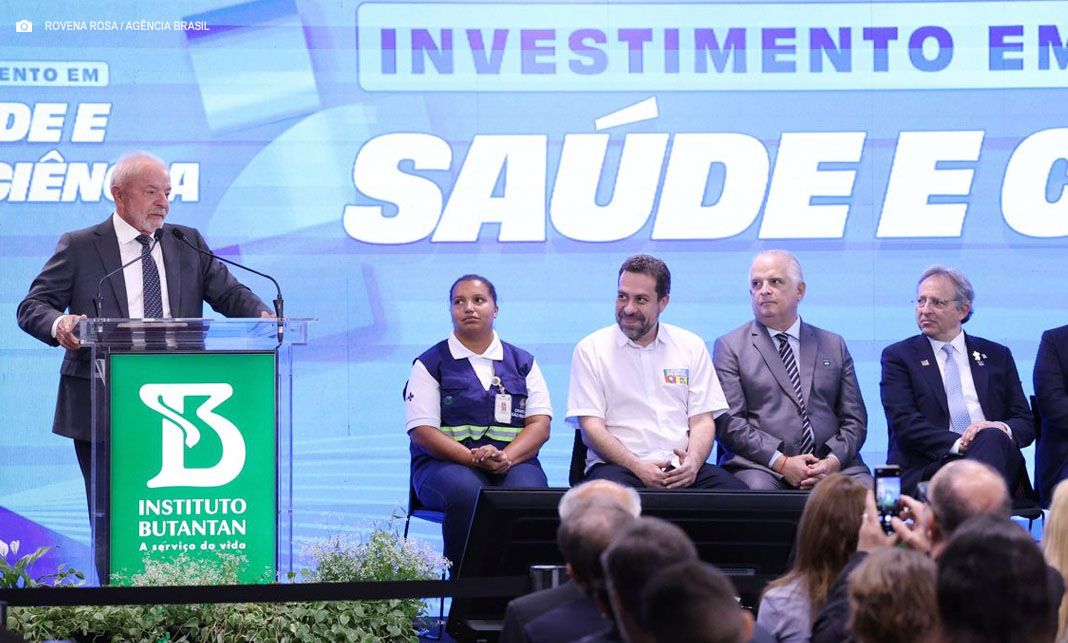 Equipes do SUS começam a receber vacina do Butantan contra a dengue