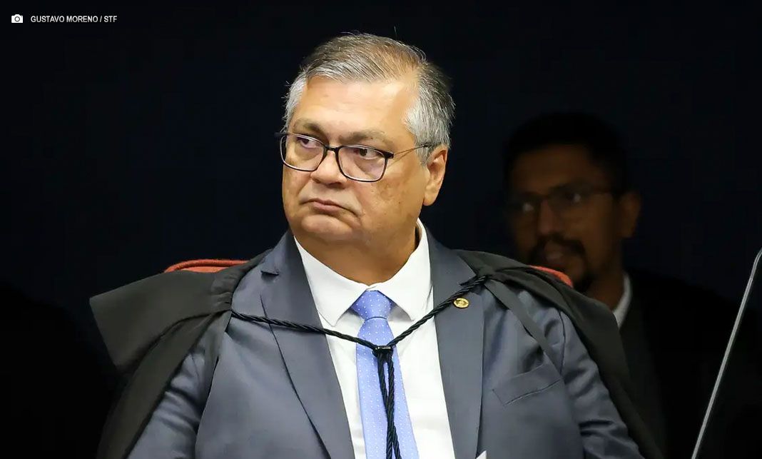 Flávio Dino proíbe saques em espécie de valores de emendas parlamentares