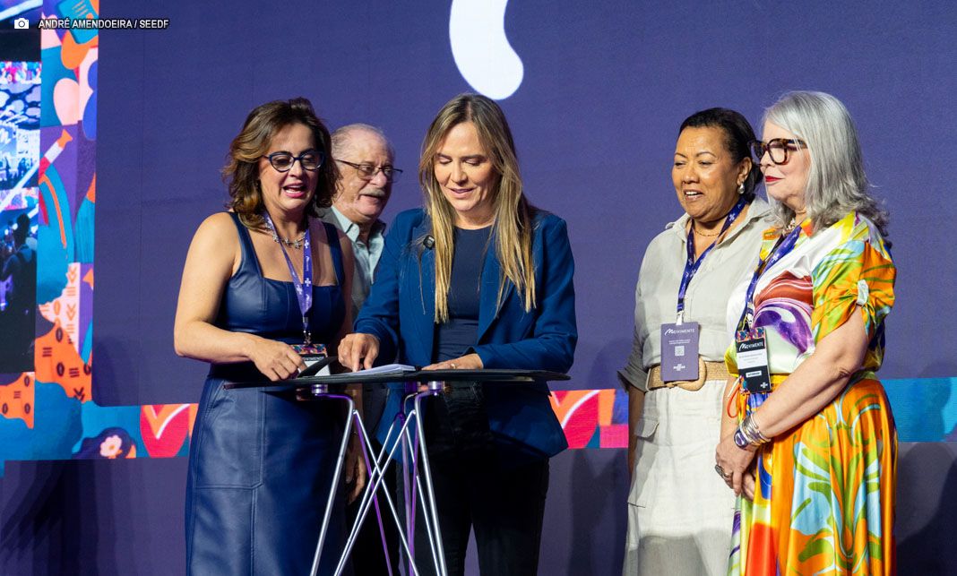 Painel discute relação entre assistência social e educação