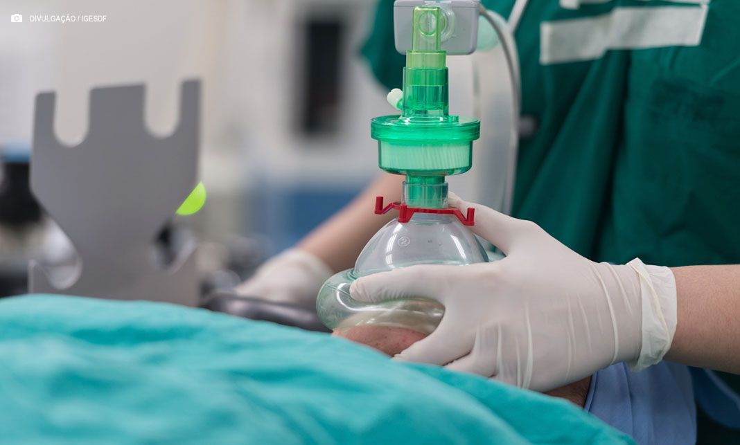 IGESDF abre seleção para médicos com salários de até R$ 22,6 mil