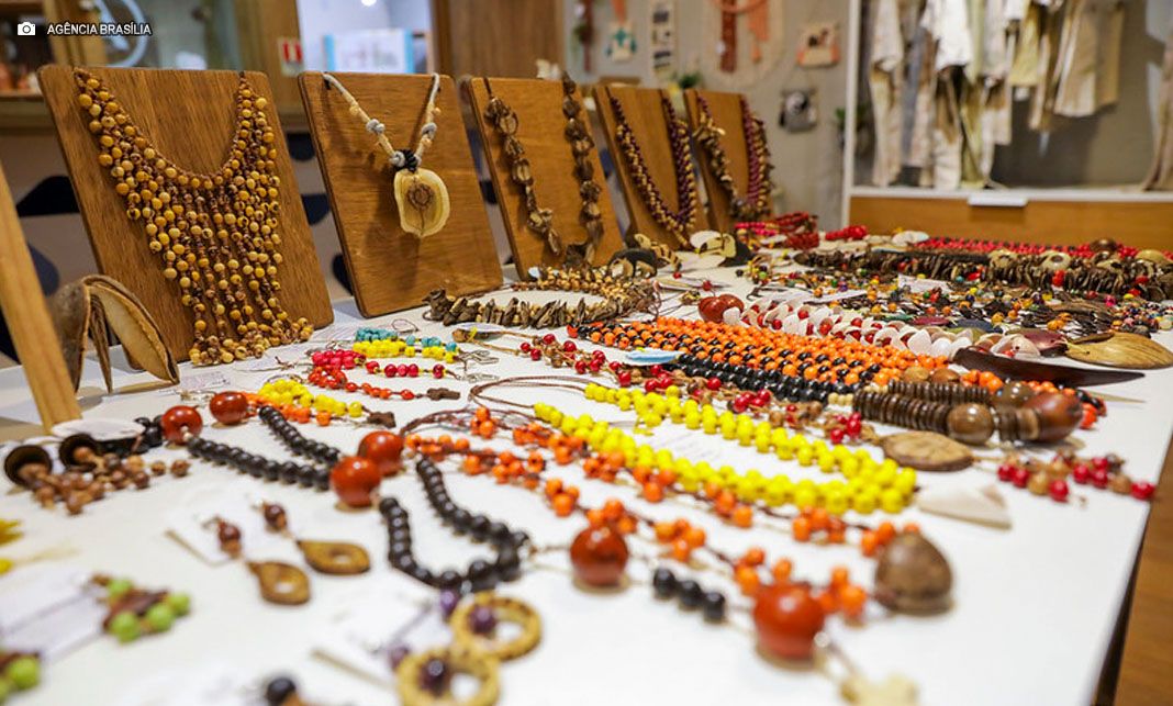 Criatividade vira renda: loja colaborativa do projeto Cerrado Feminino amplia oportunidades para artesãs no DF