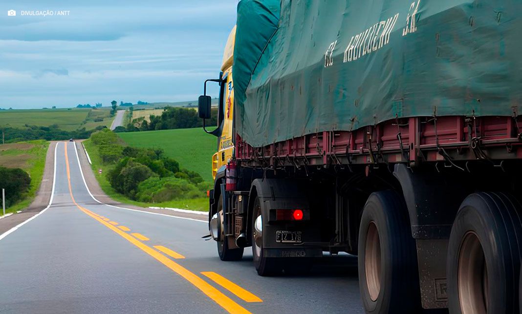 Governo Federal publica Medida Provisória que obriga registro de fretes e bloqueia operações fora do piso mínimo