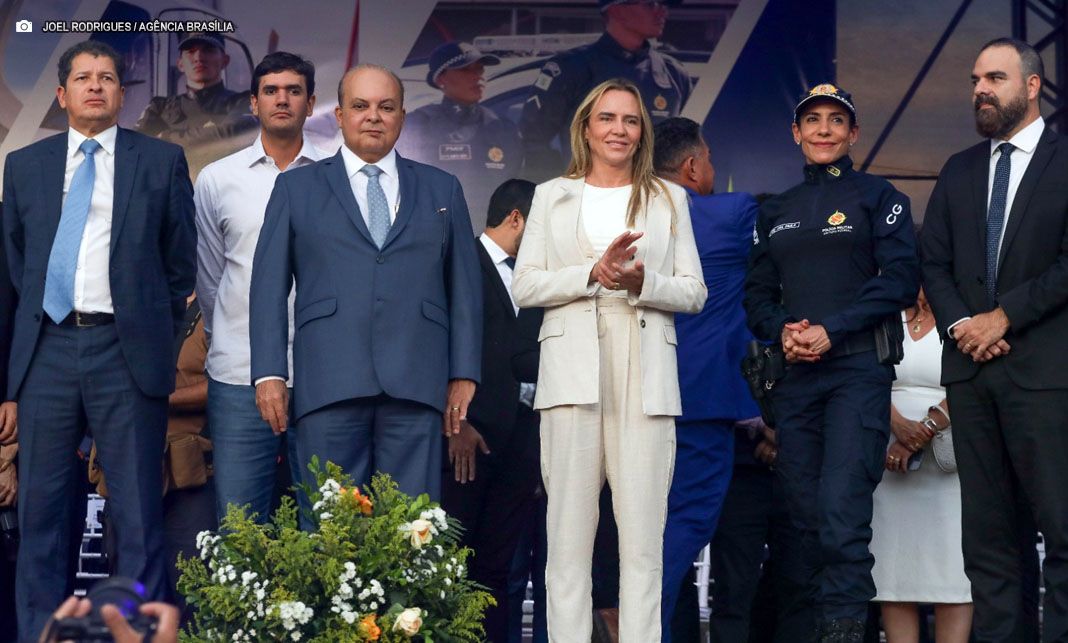 Governador Ibaneis Rocha participa de solenidade do Primeiro Uniforme do Curso de Formação de Praças XII da PMDF
