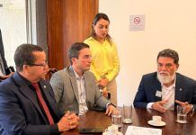 Jorge Vianna e Manuel Neri, presidente do Cofen atualizam profissionais de Enfermagem sobre tramitação da PEC 19 no Senado