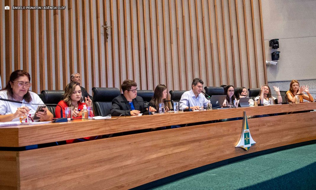 CLDF realiza sessão solene em comemoração ao Dia Internacional da Síndrome de Down