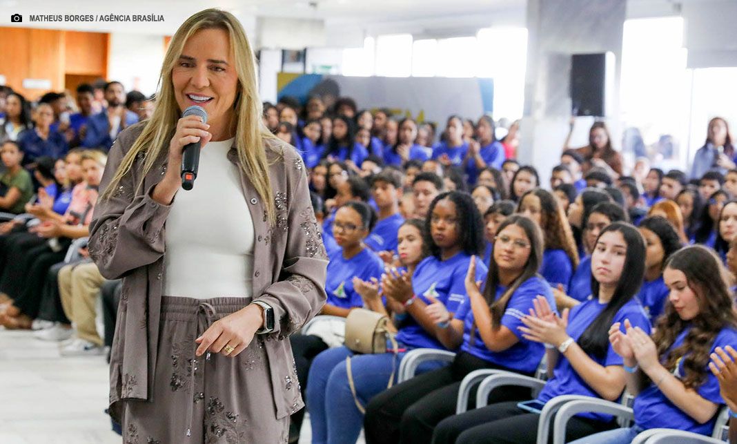 Celina Leão recebe 700 jovens em solenidade de abertura do Jovem Candango no Palácio do Buriti