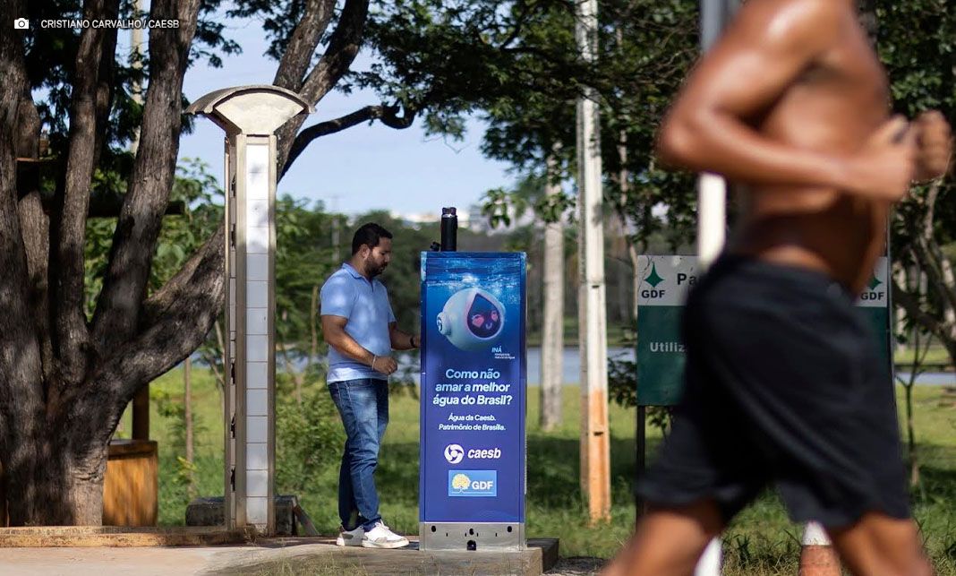 Caesb instala pontos de hidratação em parques de Brasília