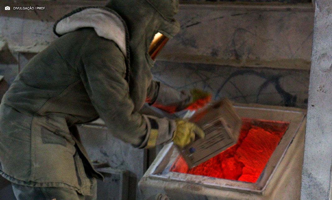 Polícia incinera drogas apreendidas e reforça combate ao uso e circulação de entorpecentes no DF