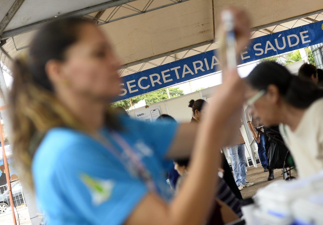 Ações de Saúde de atendimentos itinerante e vacinação, na Praça Central do Paranoá, termina nesta sexta (17)