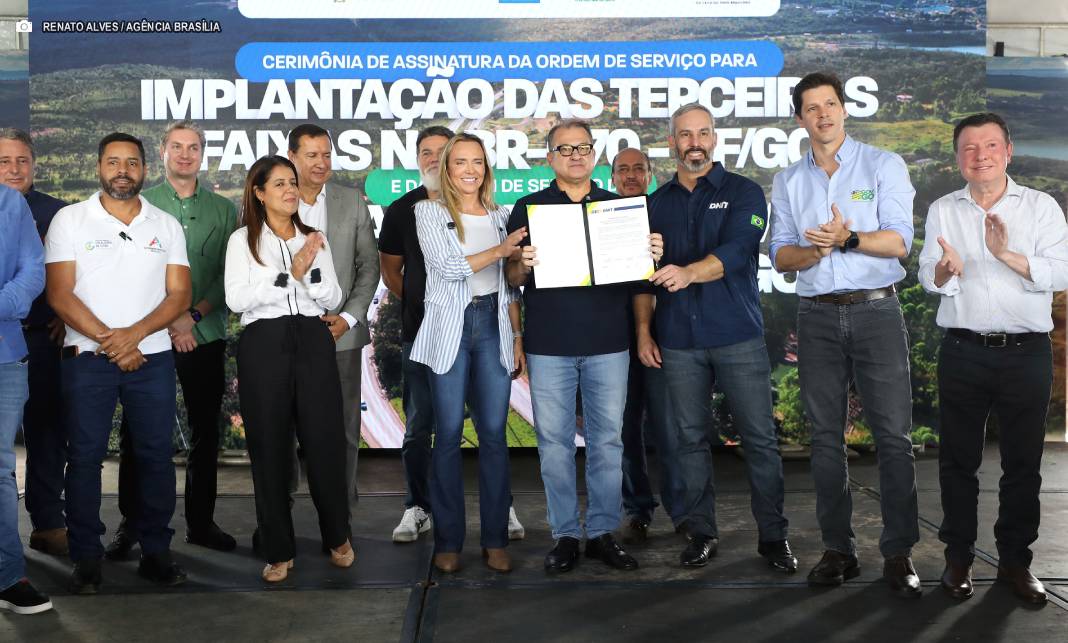 Celina Leão anuncia duplicação da BR-080 e BR-070 ganha terceiras faixas entre Ceilândia e Águas Lindas de Goiás