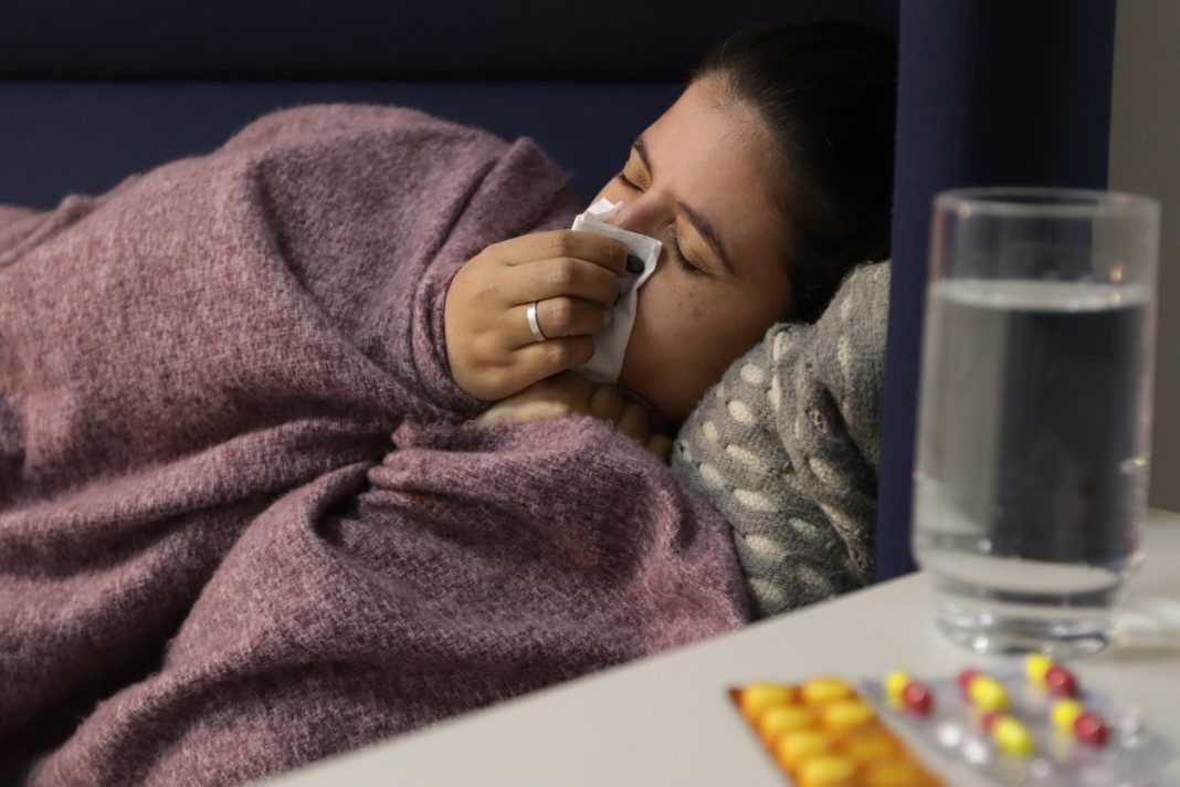 Alerta: DF registra mais de 1,4 mil casos de síndrome respiratória grave no ano