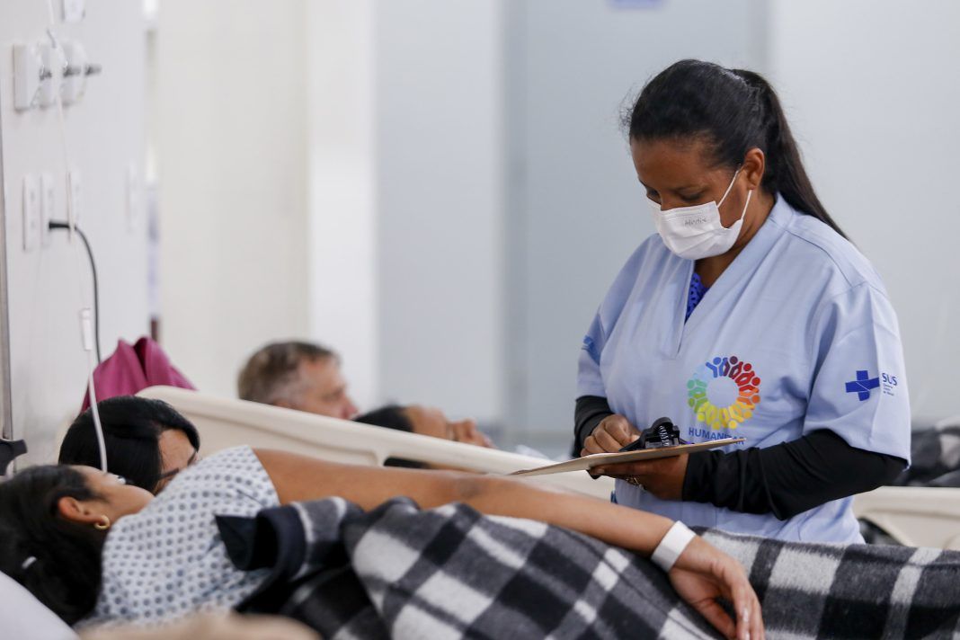 Hospital de Base é reconhecido entre as principais experiências do país por melhorar atendimento e ampliar capacidade assistencial