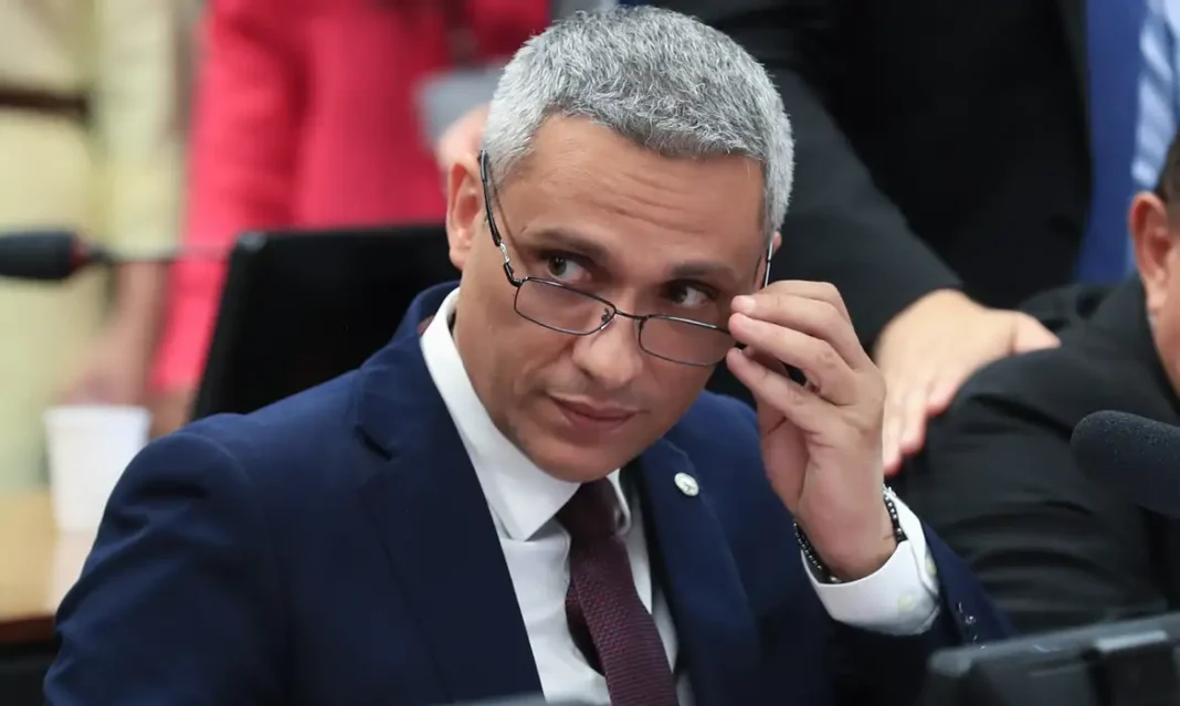 Gustavo Gayer vira réu no STF por injúria contra Lula Gustavo Gayer vira réu no STF por injúria contra Lula