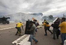 Moraes concede domiciliar a Fátima de Tubarão e mais 18 idosos do 8/01