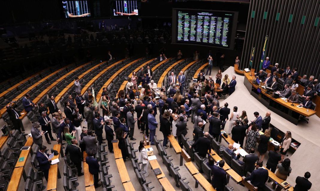 Congresso derruba veto ao PL da Dosimetria e beneficia condenados da trama golpista do 8 de janeiro Congresso derruba veto ao PL da Dosimetria e beneficia condenados da trama golpista do 8 de janeiro