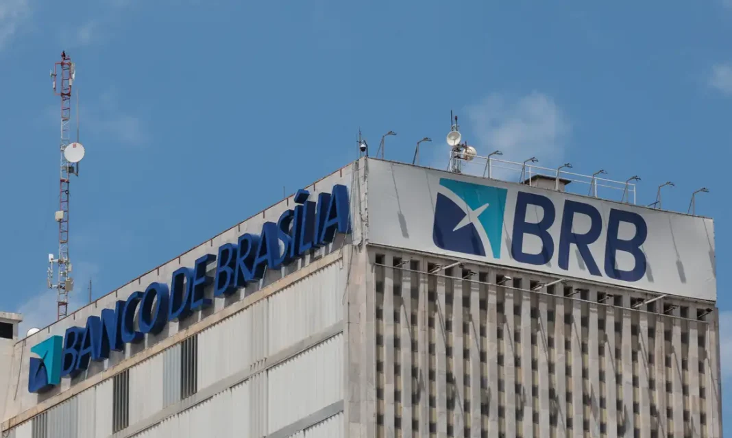 Polícia Civil investiga suposto desvio milionário em agência do BRB Polícia Civil investiga suposto desvio milionário em agência do BRB