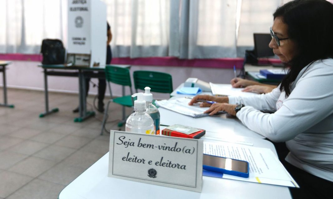 Eleições 2026: eleitores interessados podem se inscrever para serem mesários voluntários Eleições 2026: eleitores interessados podem se inscrever para serem mesários voluntários