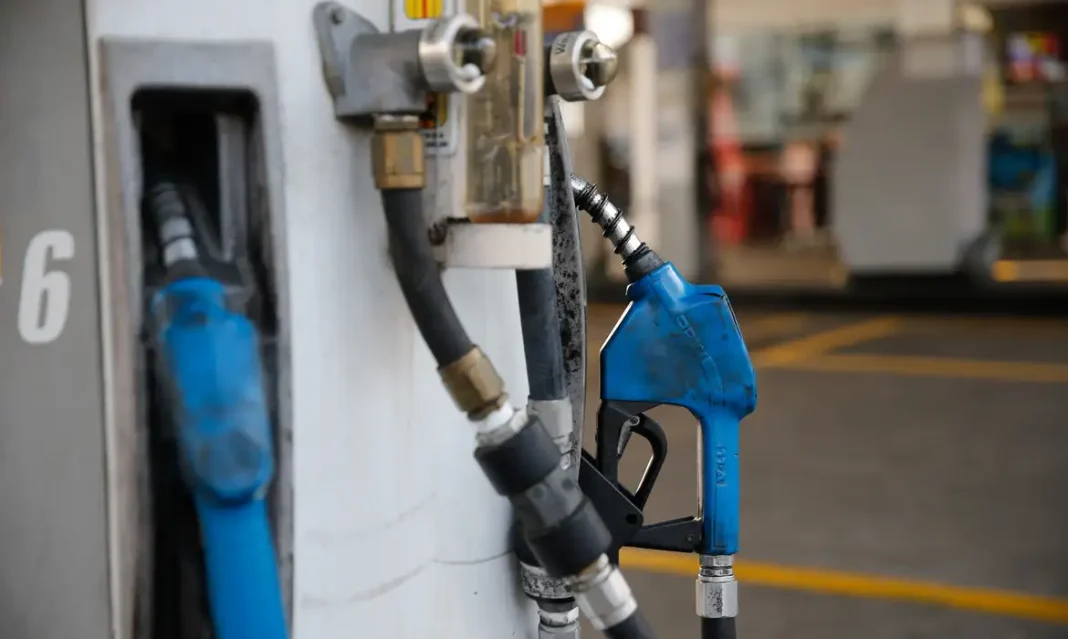 Óleo diesel cai pela 4ª vez em cinco semanas e acumula recuo de 4,5% Óleo diesel cai pela 4ª vez em cinco semanas e acumula recuo de 4,5%